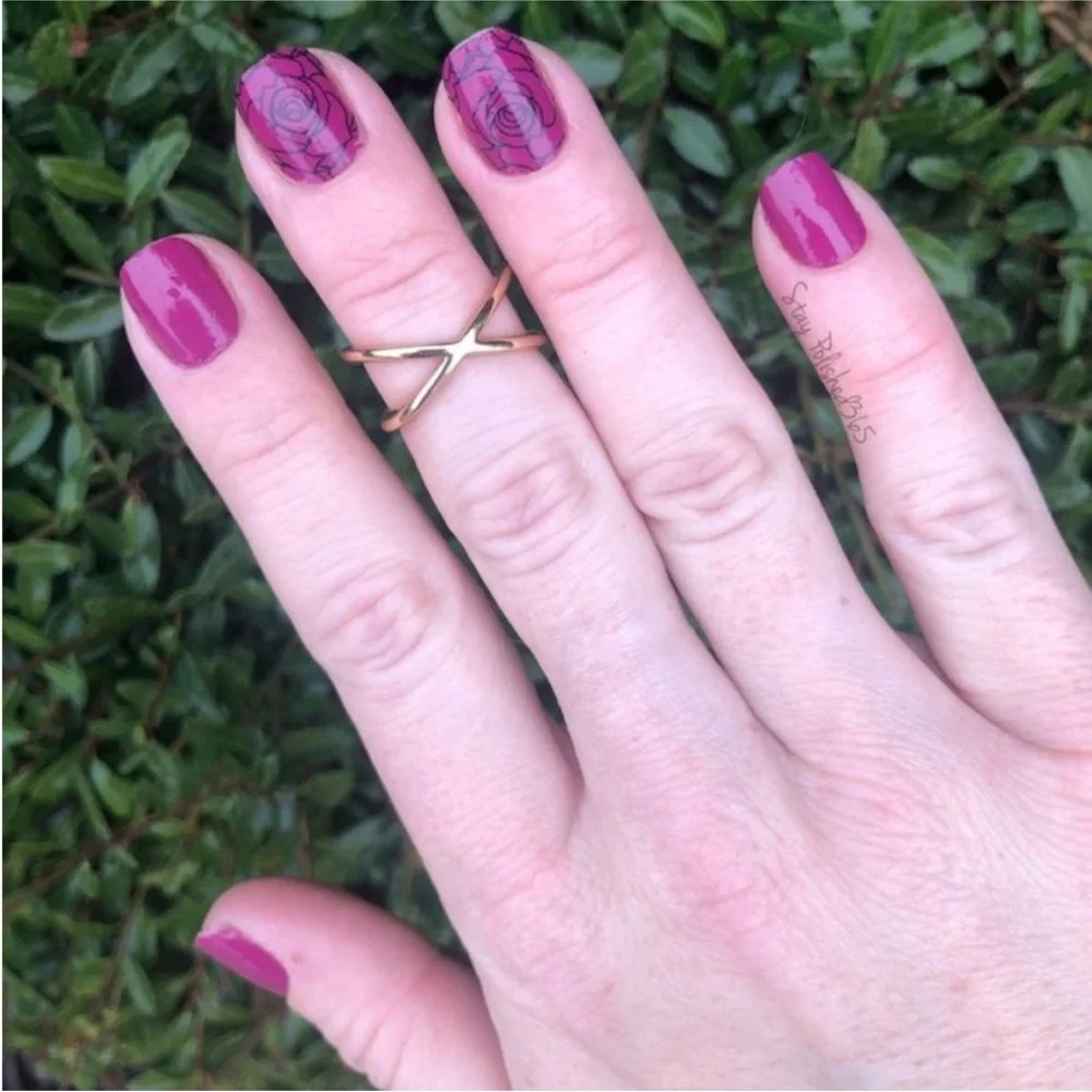 *Retired* Color Street: Rose Goes | Floral Pink Valentine’s Day Berry Fall - Picture 6 of 12